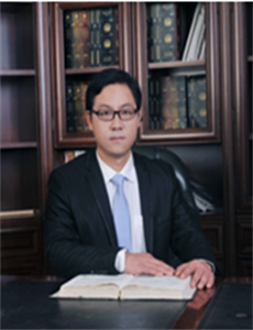 闫明
