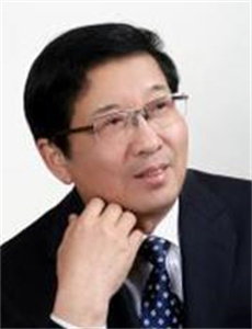 侯龙文